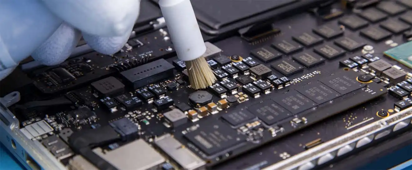 Чистка Apple MacBook от пыли в Костроме | Замена термопасты