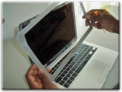 Замена экрана Apple MacBook в Костроме